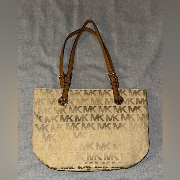 Michael Kors Handbags - Michael Kors Tan Classic Tote Bag
